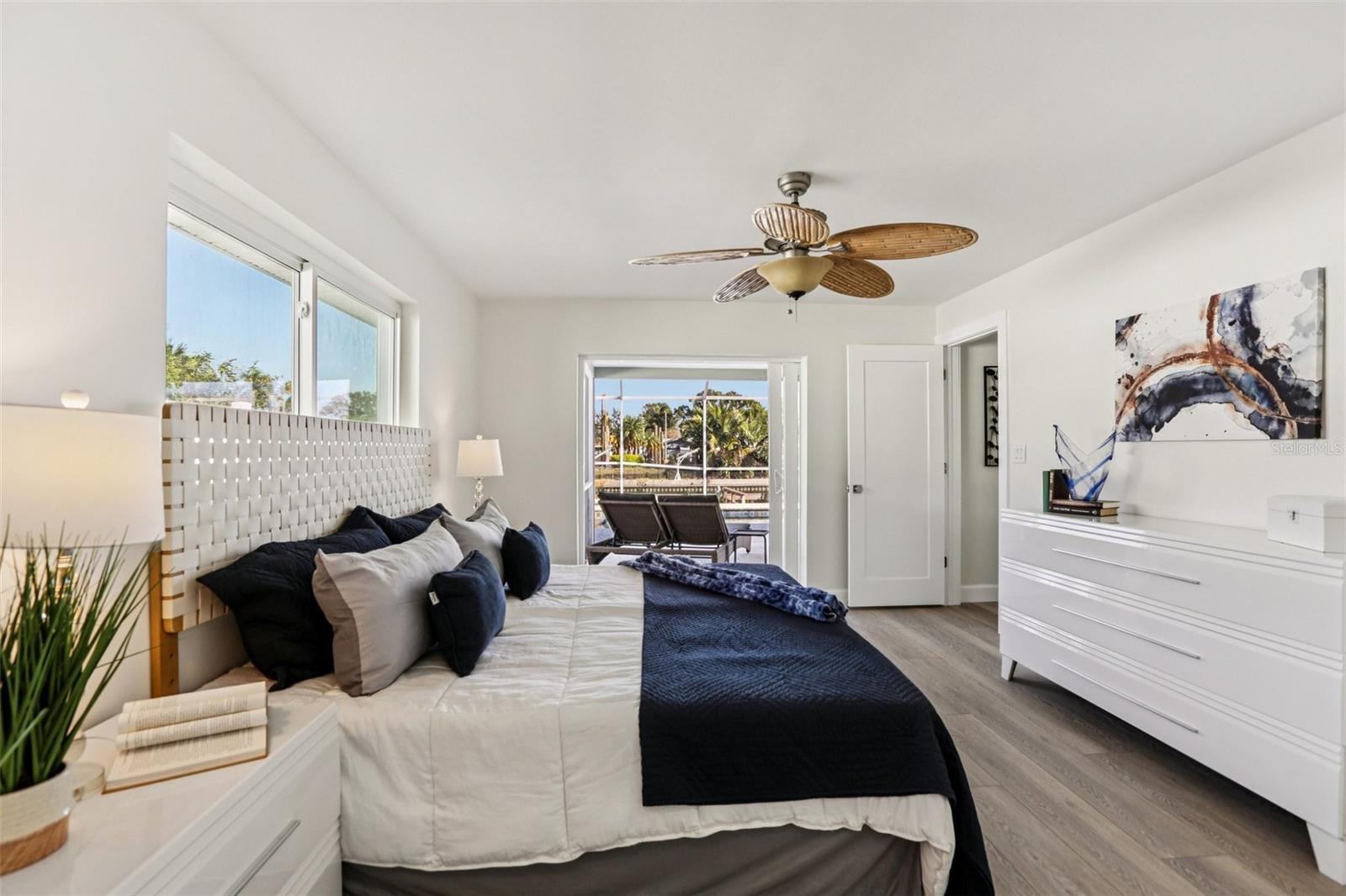 Image 17 of 50 For 6251 18th Street Ne