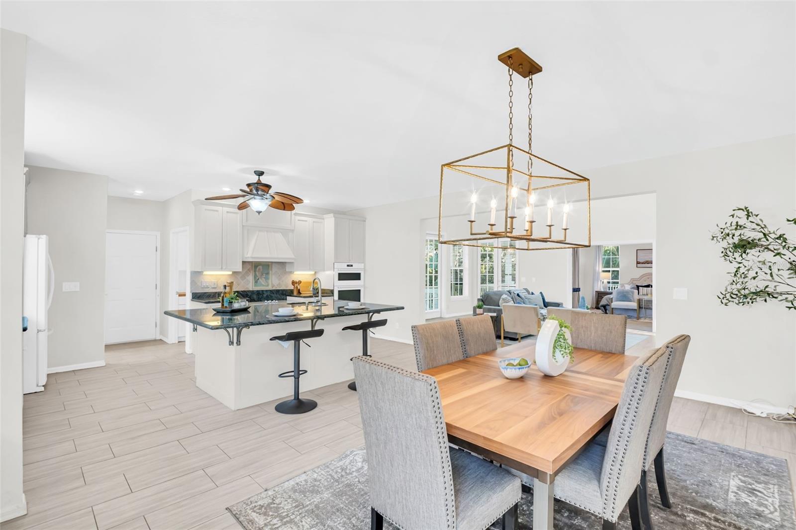 Listing photo id 17 for 266 Florida Boulevard