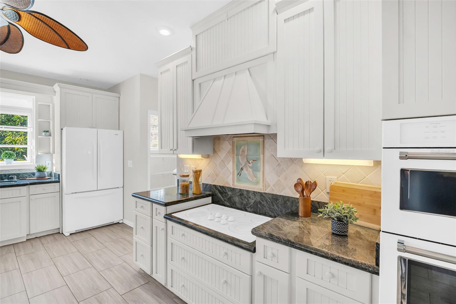 Listing photo id 22 for 266 Florida Boulevard