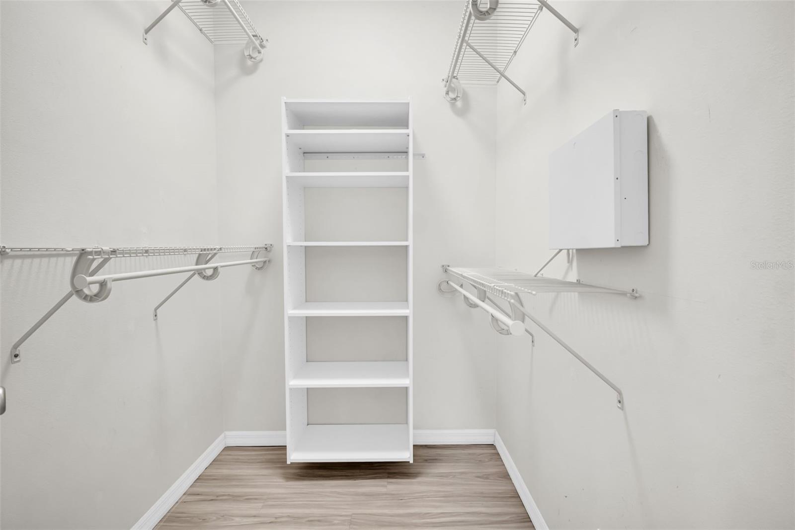 Listing photo id 32 for 266 Florida Boulevard