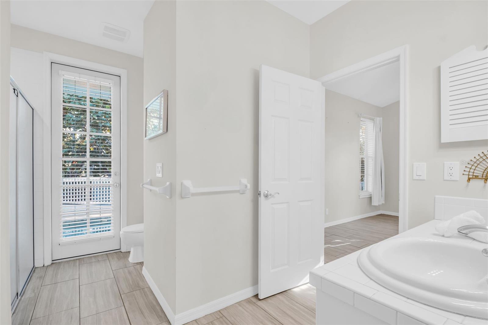 Listing photo id 44 for 266 Florida Boulevard