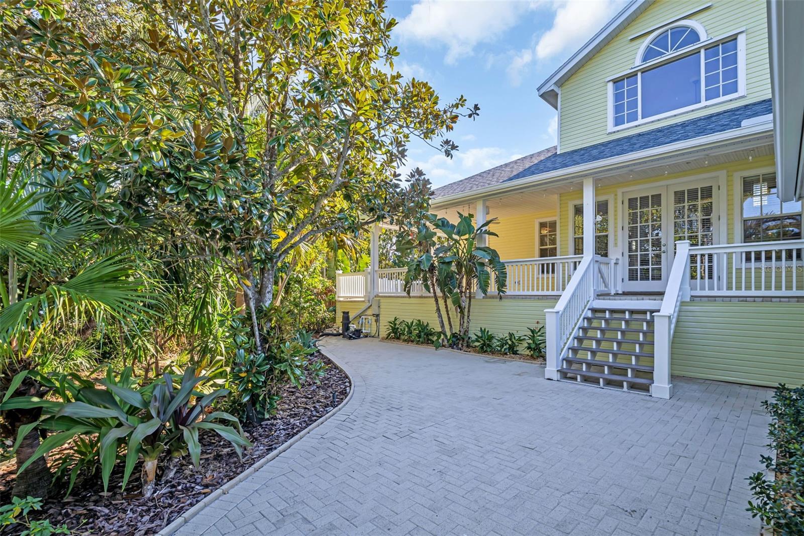 Listing photo id 53 for 266 Florida Boulevard