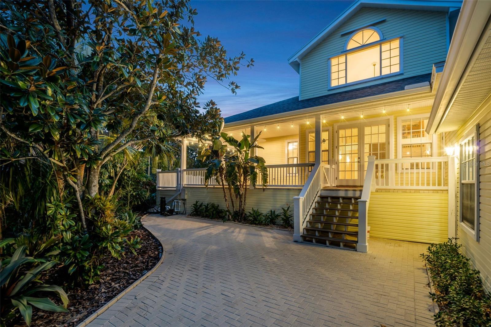 Listing photo id 57 for 266 Florida Boulevard