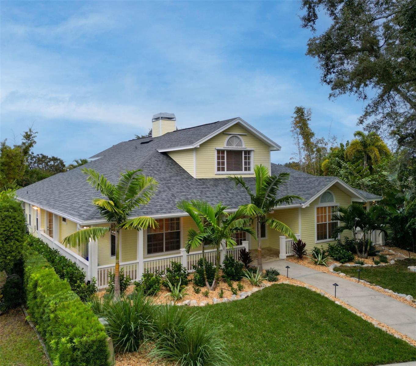 Listing photo id 5 for 266 Florida Boulevard