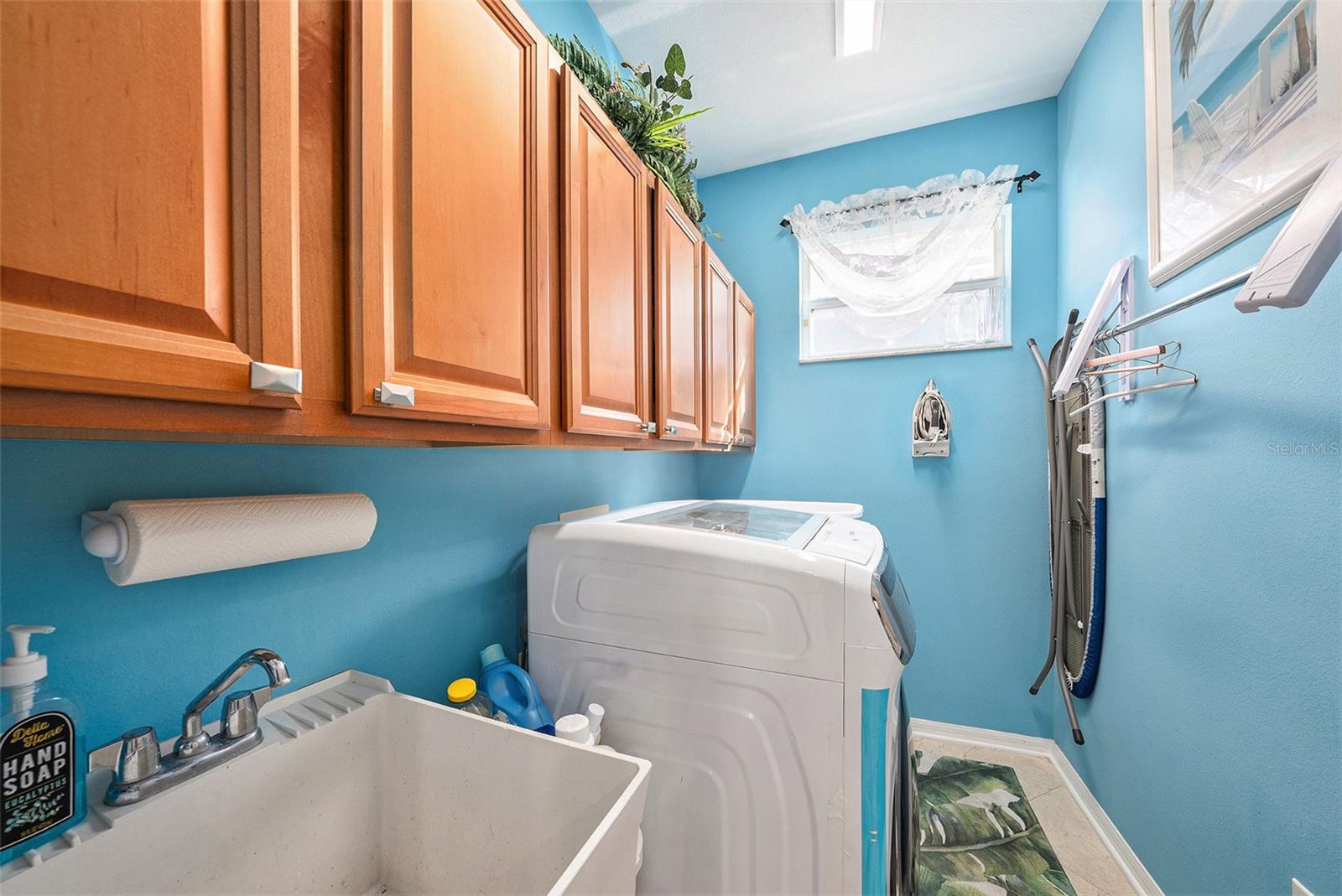 Listing photo id 13 for 13248 Graham Yarden Drive