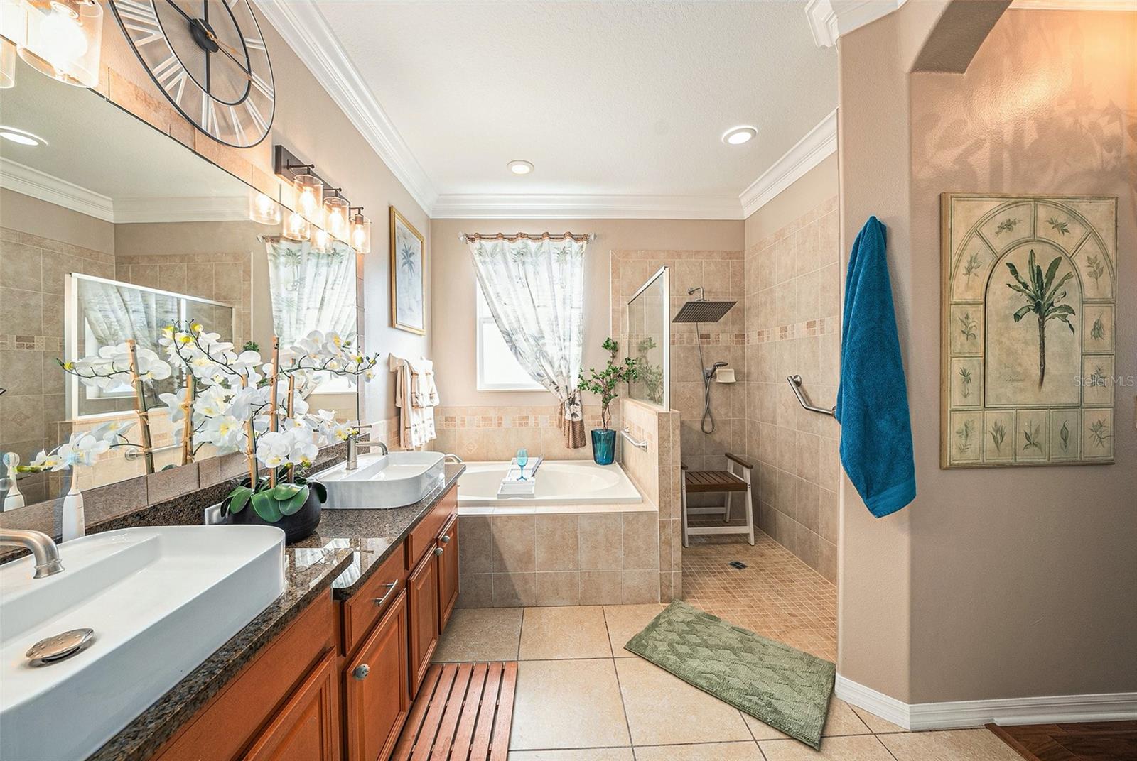 Listing photo id 16 for 13248 Graham Yarden Drive