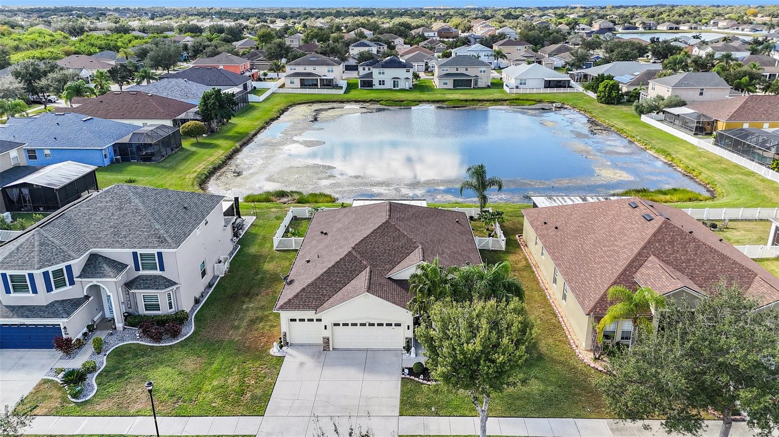 Listing photo id 0 for 13248 Graham Yarden Drive