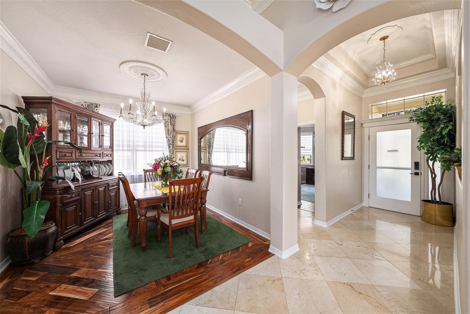 Listing photo id 3 for 13248 Graham Yarden Drive