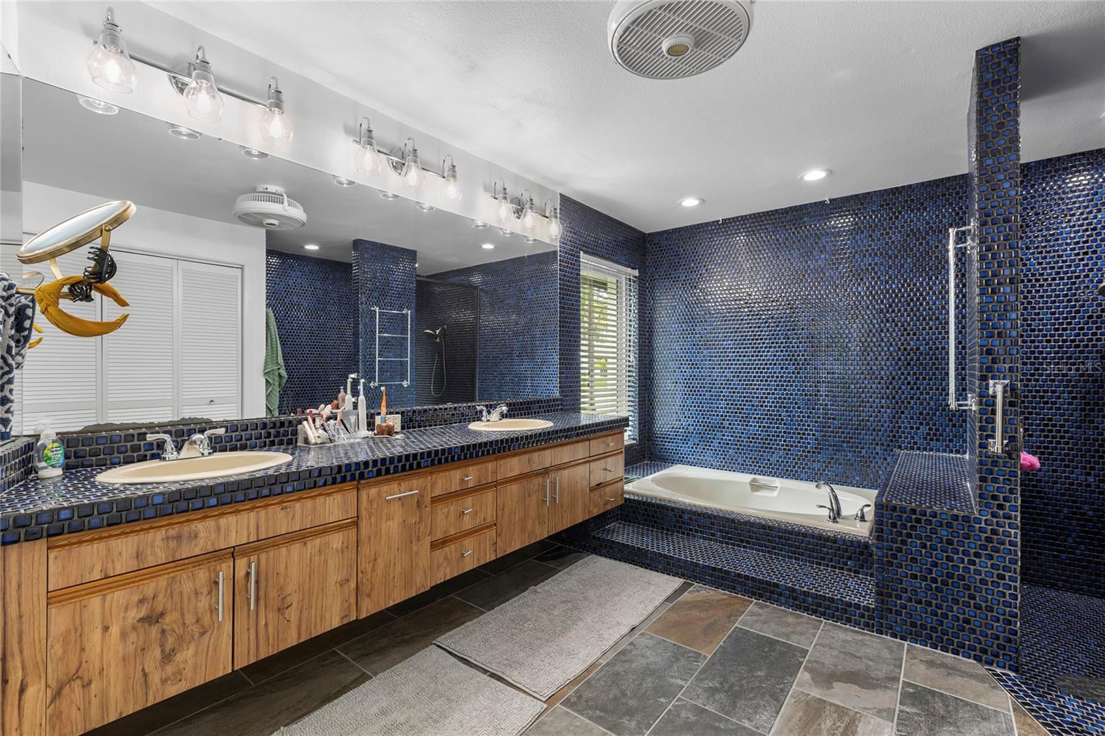 Image 9 of 24 For 4117 Crosswater Drive