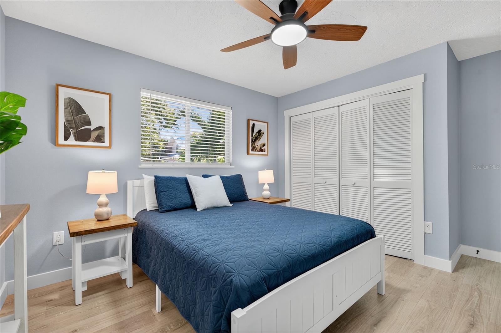 Image 37 of 70 For 118 27th Street W