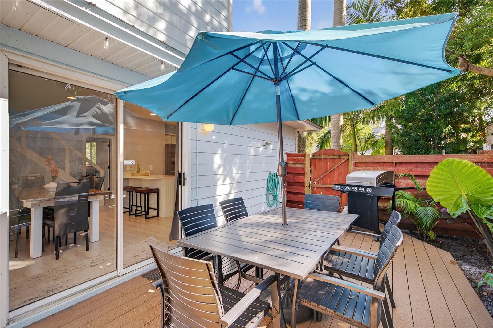 Image 50 of 70 For 118 27th Street W