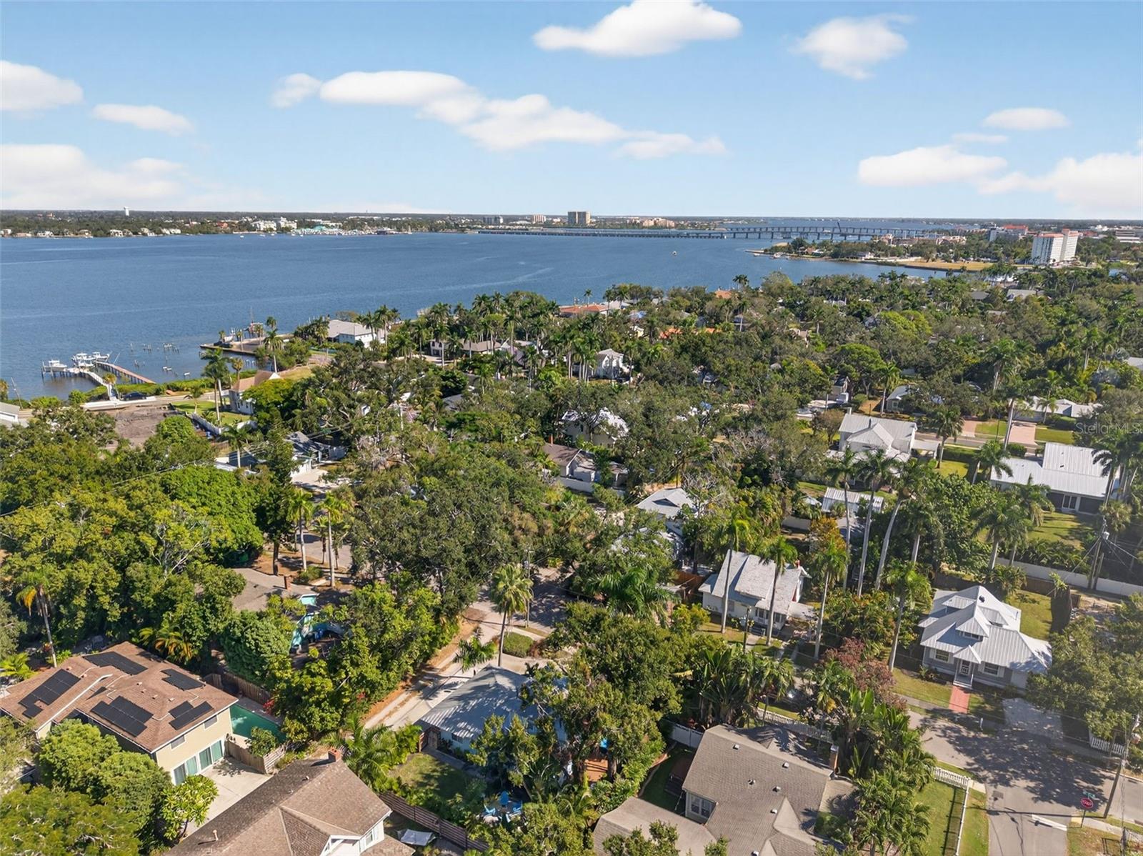 Image 62 of 70 For 118 27th Street W