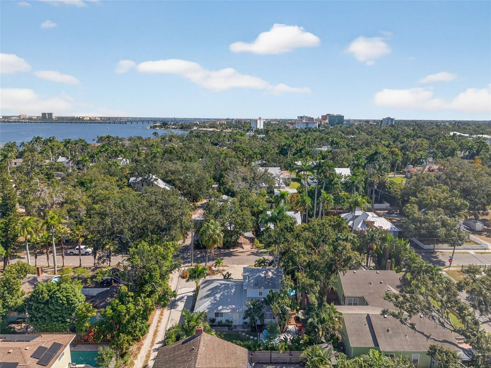 Image 66 of 70 For 118 27th Street W