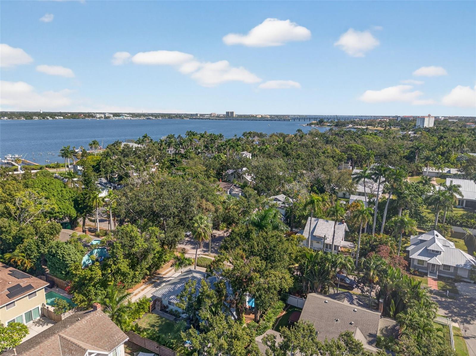 Image 67 of 70 For 118 27th Street W