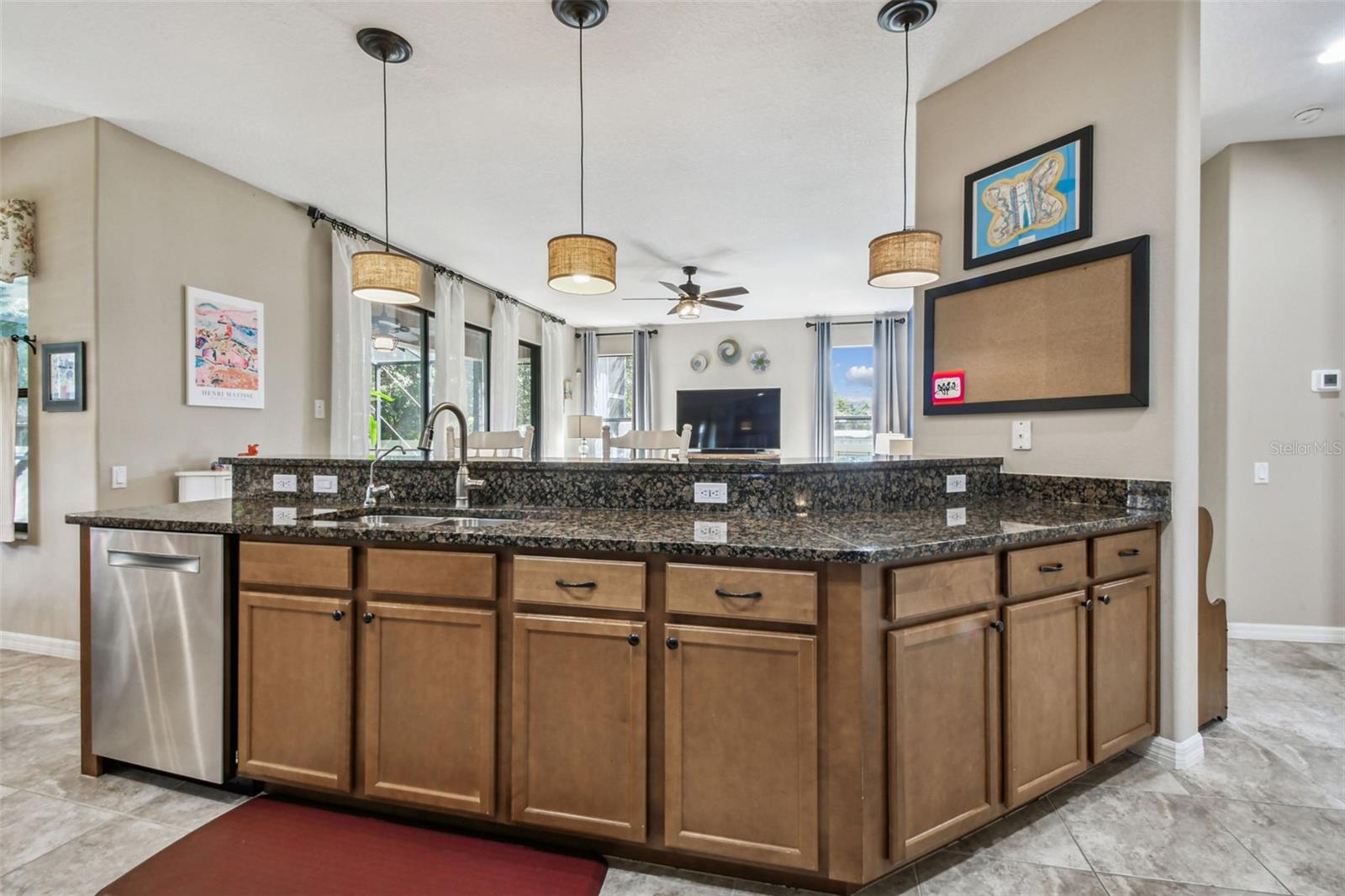 Image 21 of 68 For 15613 Himes Avenue