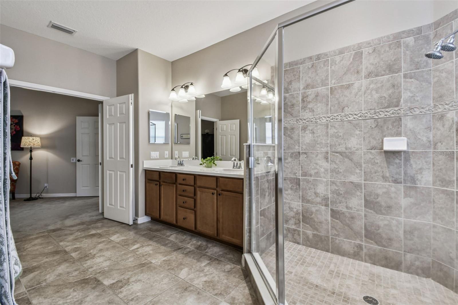 Image 45 of 68 For 15613 Himes Avenue