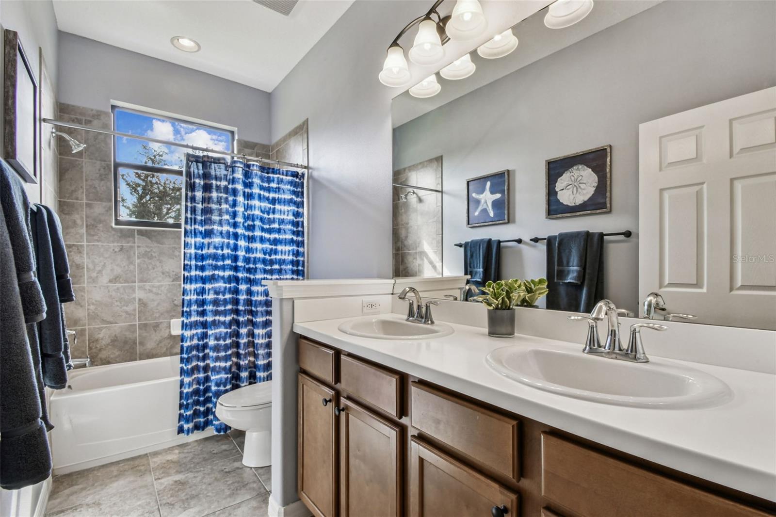 Image 51 of 68 For 15613 Himes Avenue