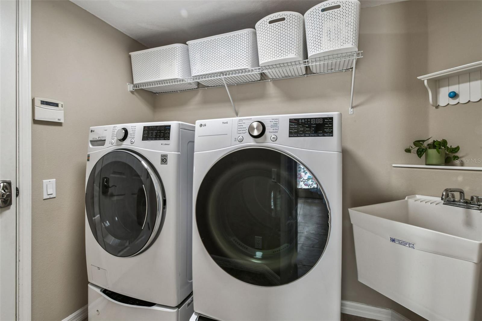 Image 54 of 68 For 15613 Himes Avenue