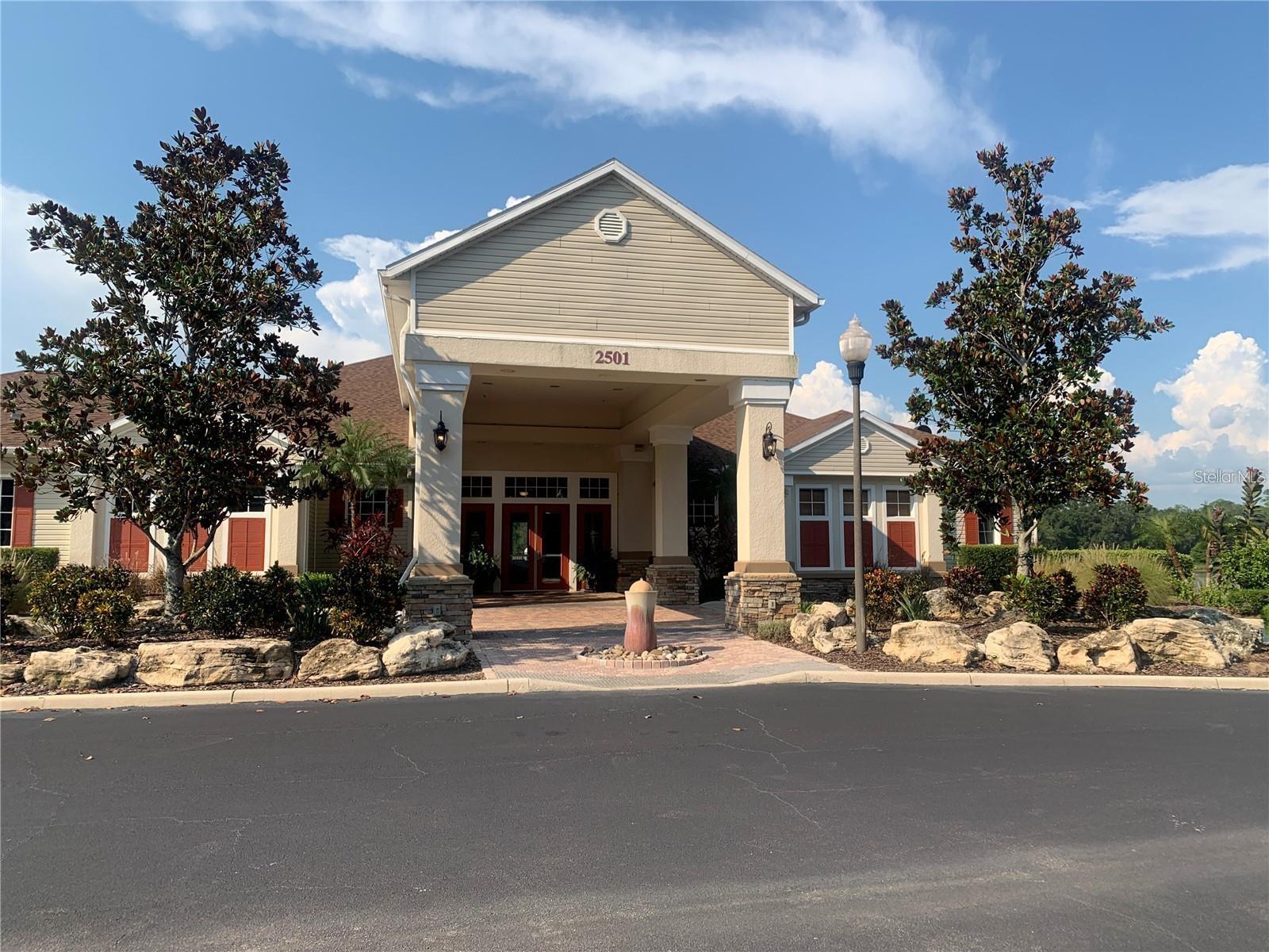 Image 40 of 57 For 4959 Pall Mall Street E