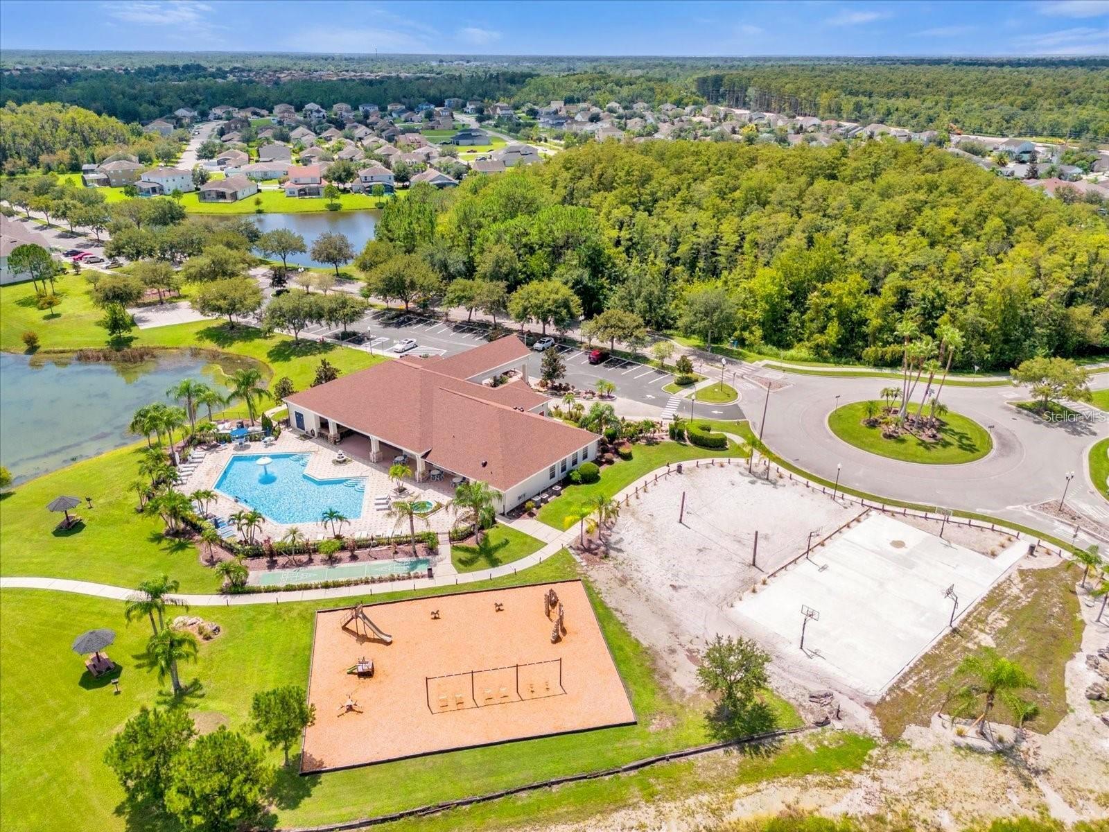 Image 43 of 57 For 4959 Pall Mall Street E