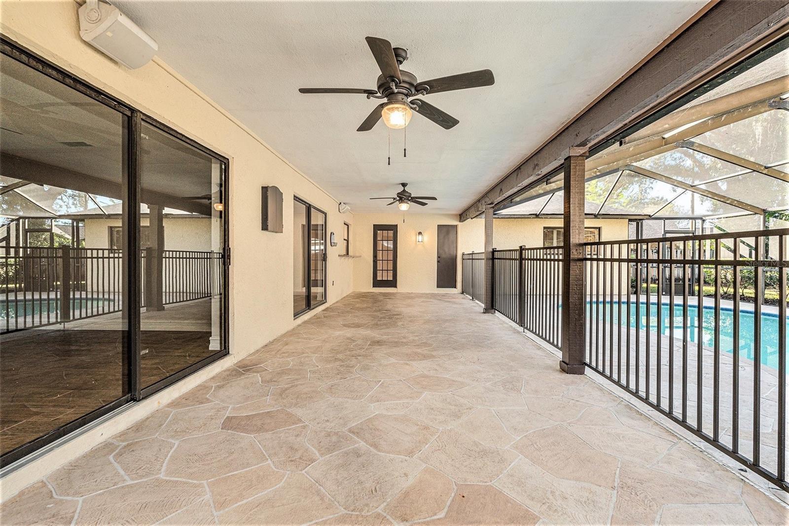 Image 21 of 30 For 505 Cullen Court