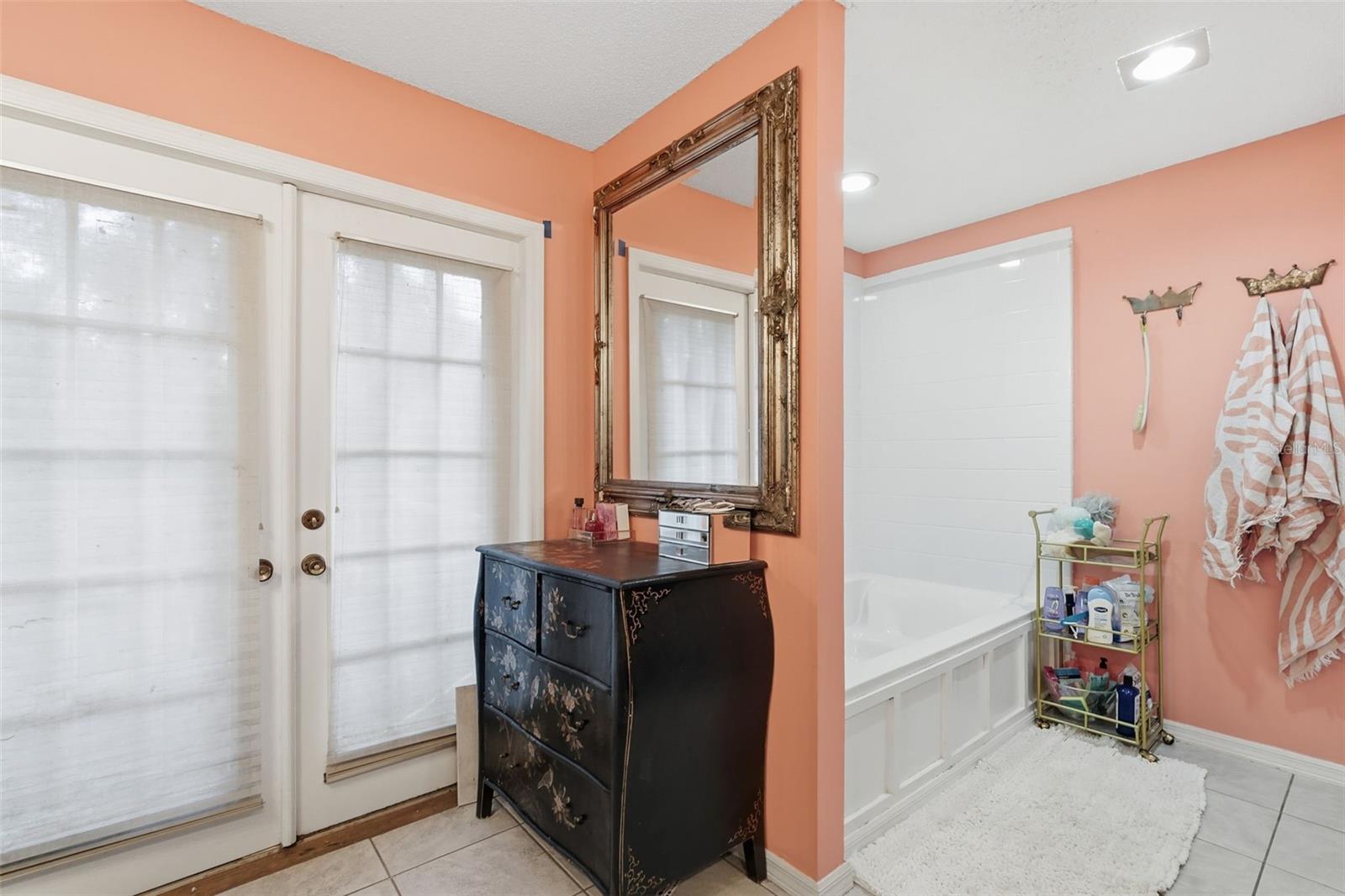 Image 23 of 46 For 810 Hammockwood Court