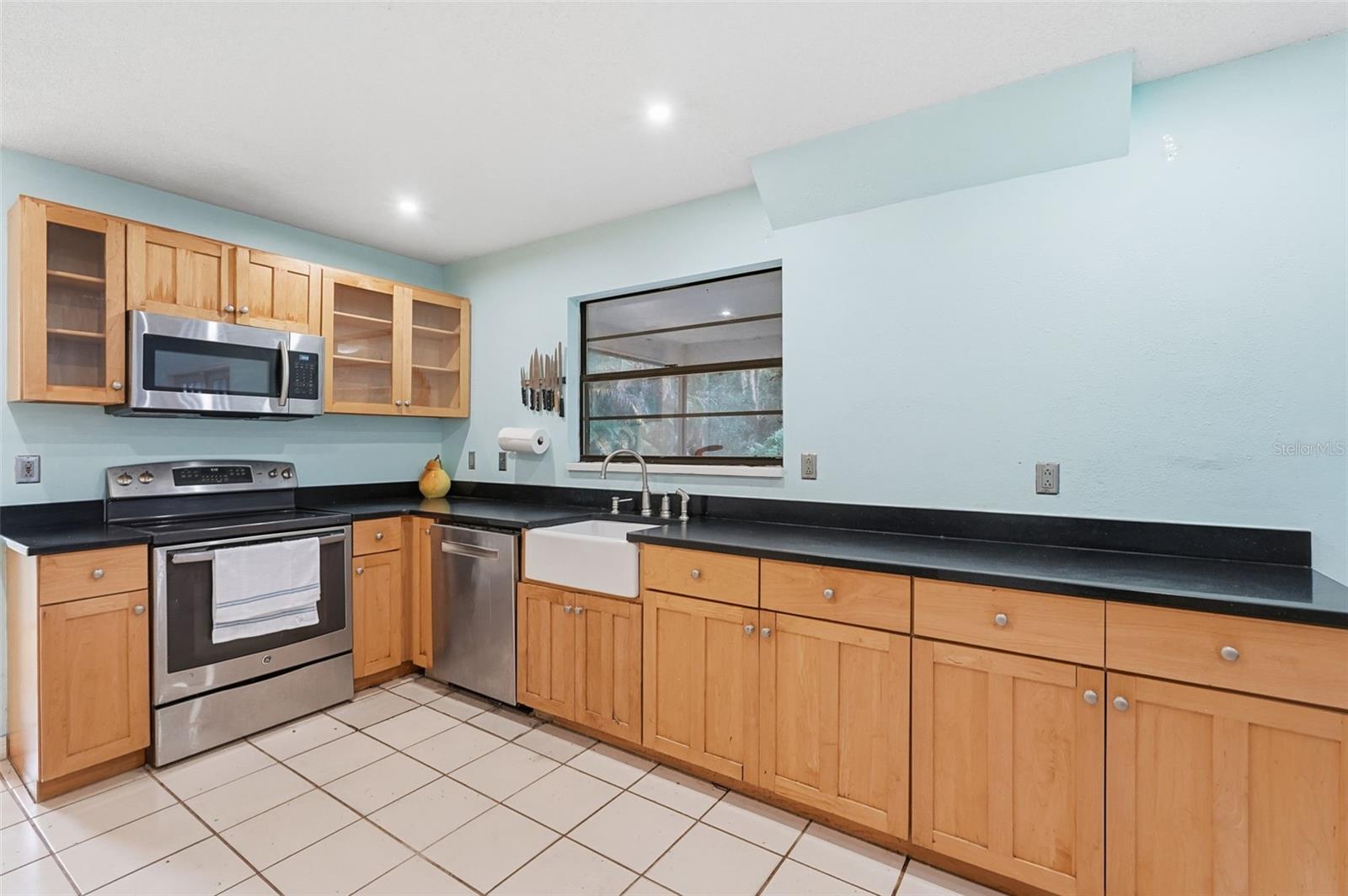 Image 36 of 46 For 810 Hammockwood Court