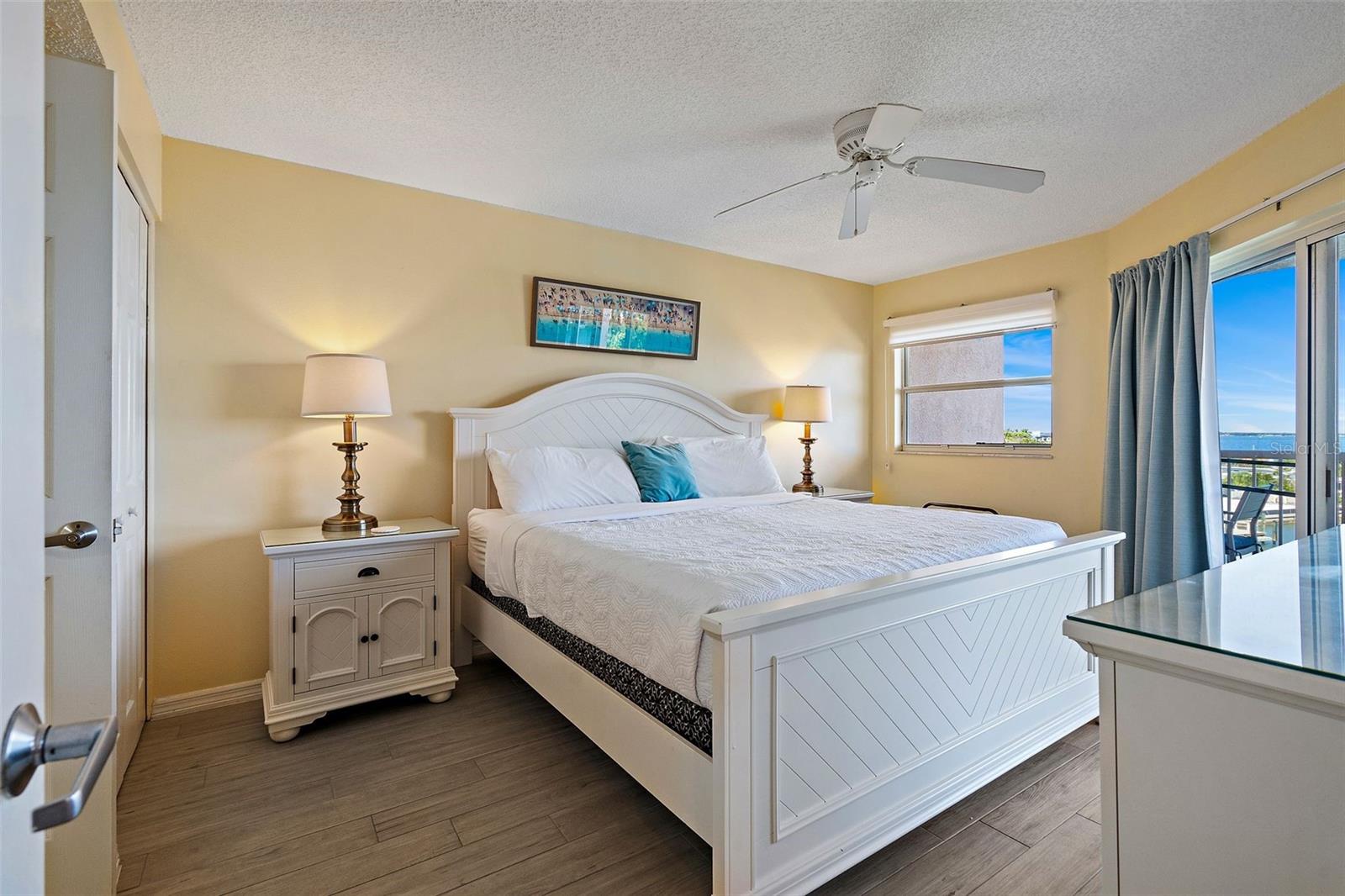 Image 16 of 75 For 5445 Gulf Boulevard 402