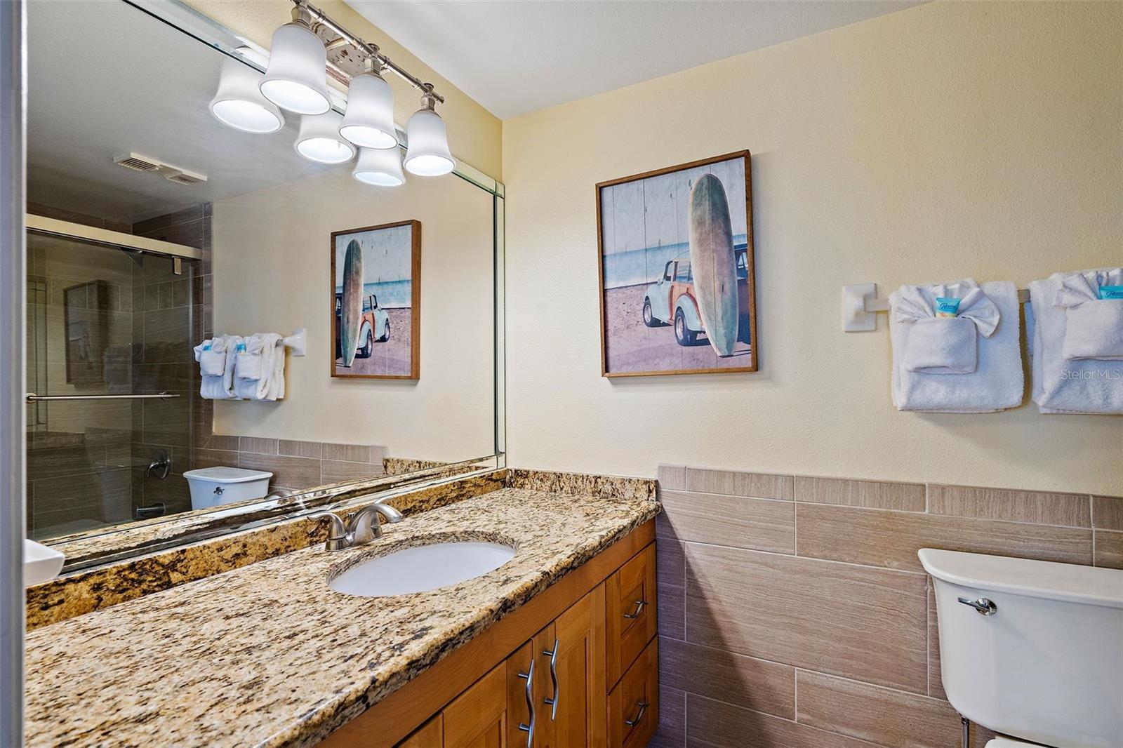 Image 19 of 75 For 5445 Gulf Boulevard 402