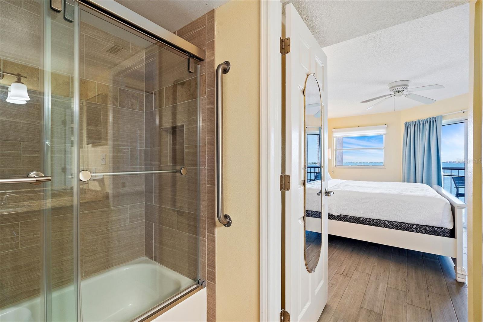 Image 20 of 75 For 5445 Gulf Boulevard 402