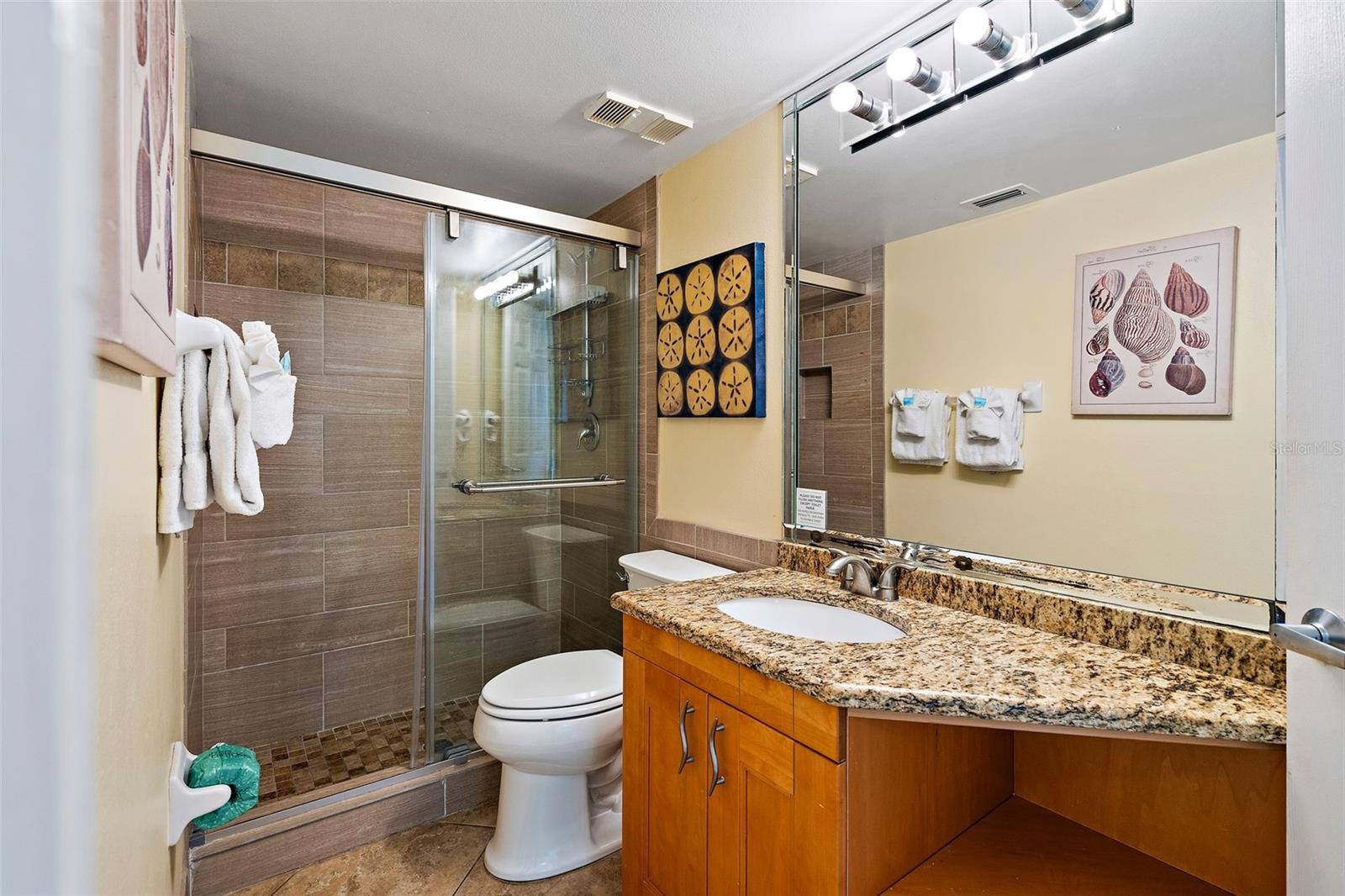 Image 24 of 75 For 5445 Gulf Boulevard 402