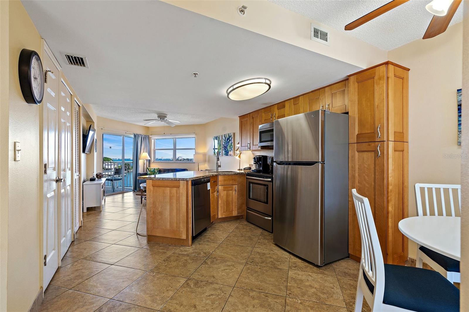 Image 3 of 75 For 5445 Gulf Boulevard 402