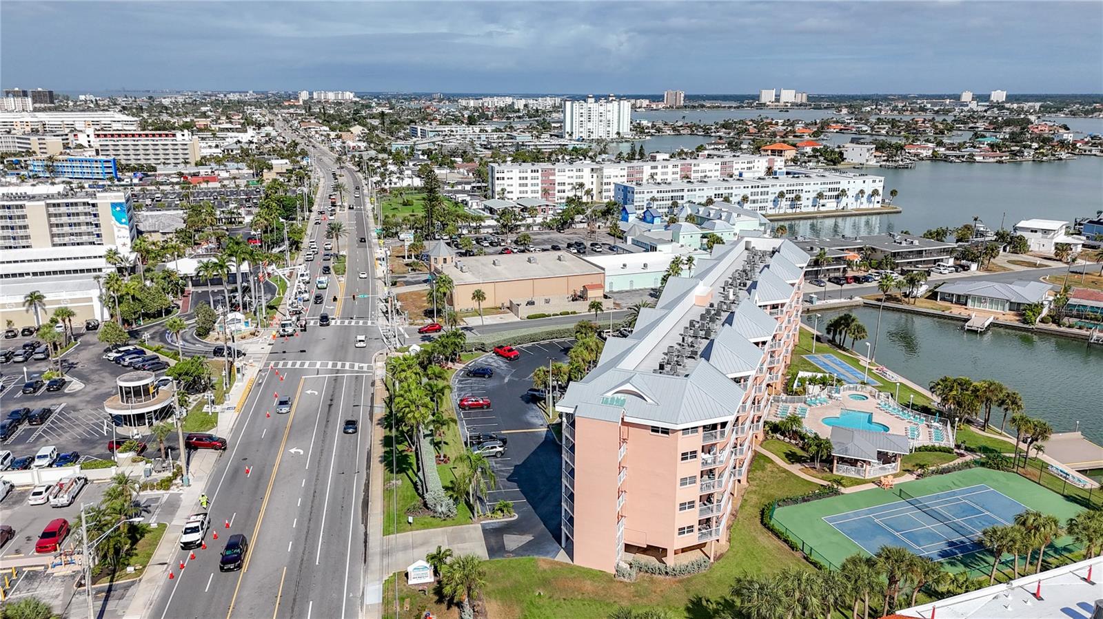 Image 63 of 75 For 5445 Gulf Boulevard 402