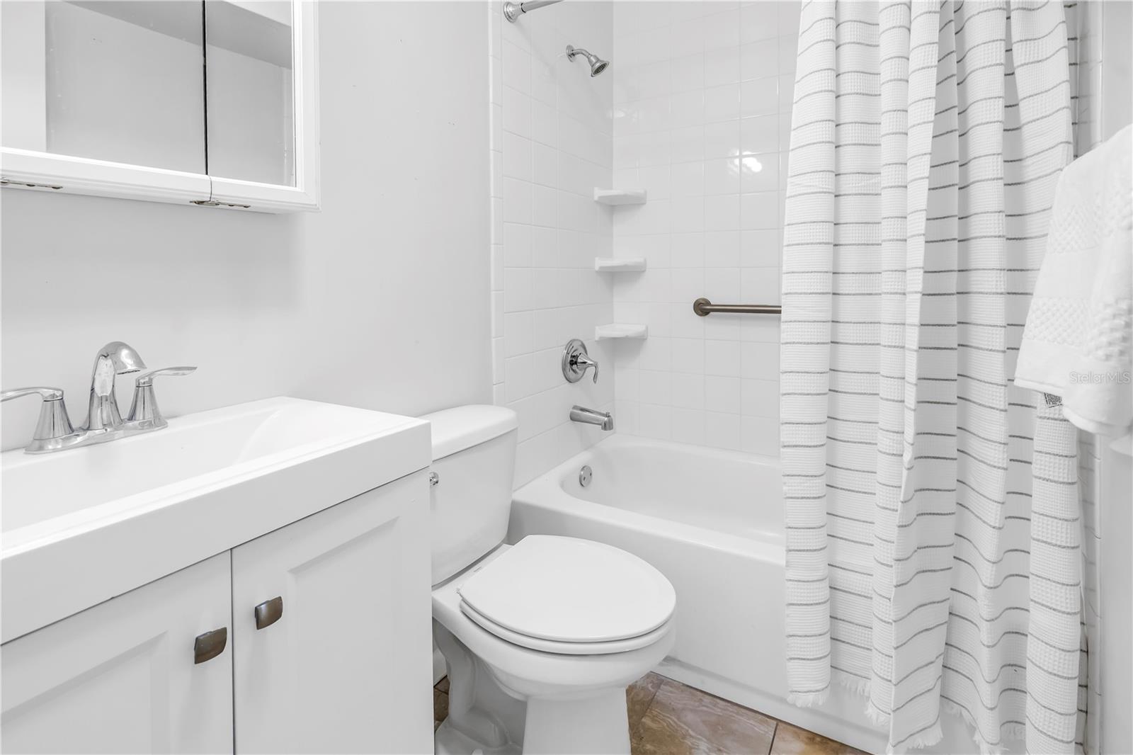 Image 20 of 39 For 6888 20th Street N