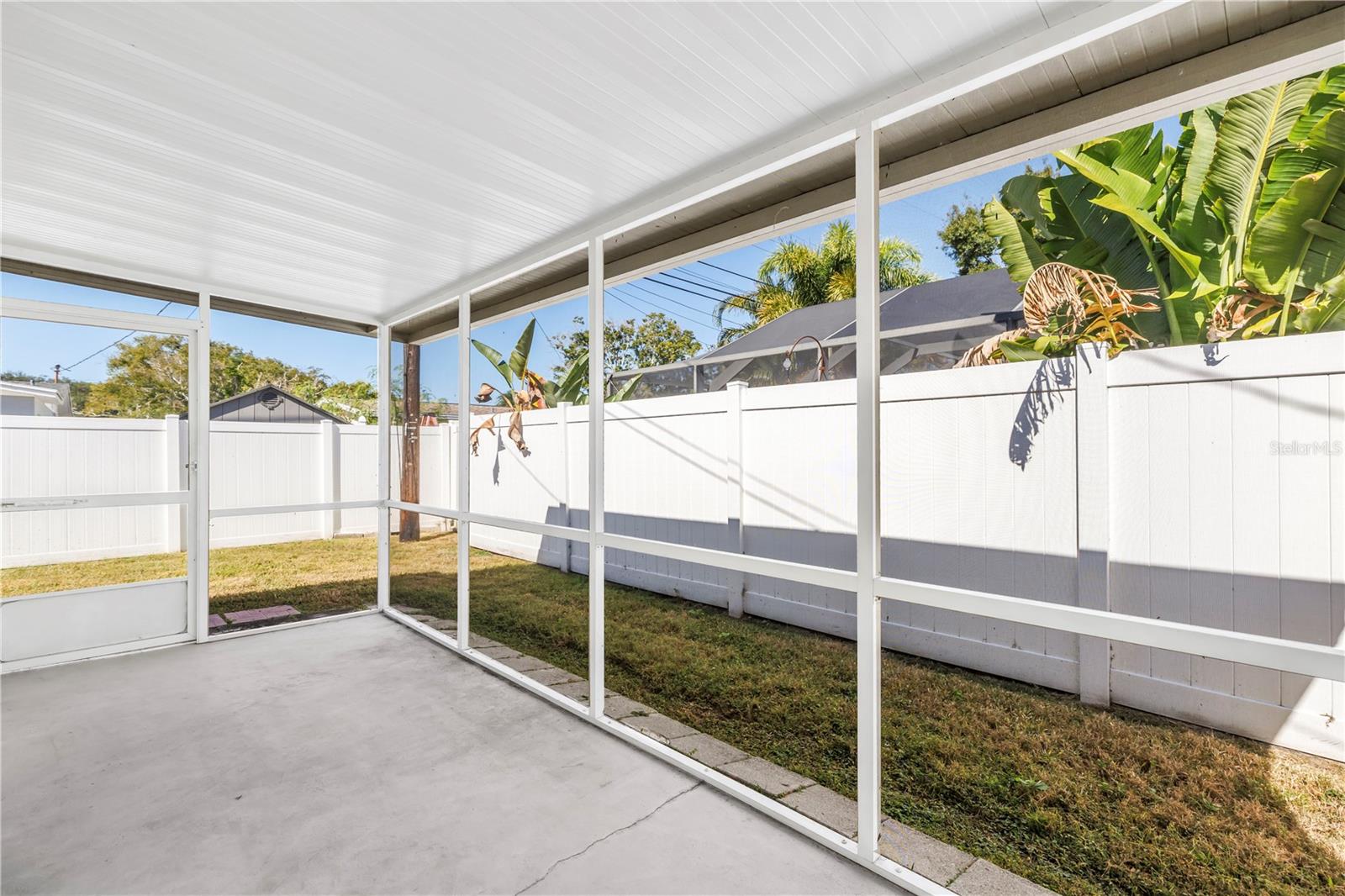 Image 28 of 39 For 6888 20th Street N