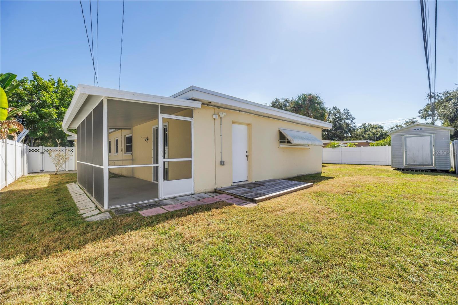 Image 30 of 39 For 6888 20th Street N