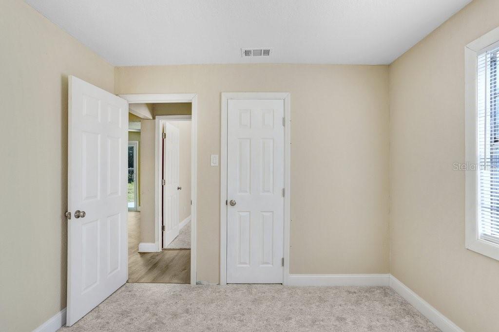 Image 18 of 21 For 10414 Richardson Street