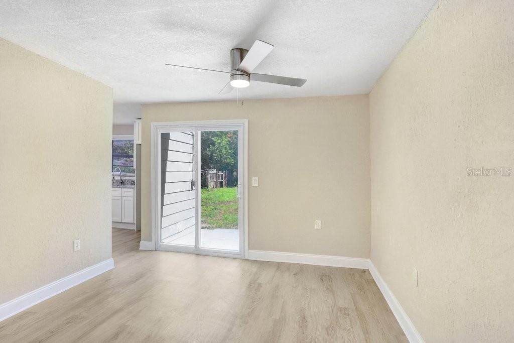 Image 9 of 21 For 10414 Richardson Street