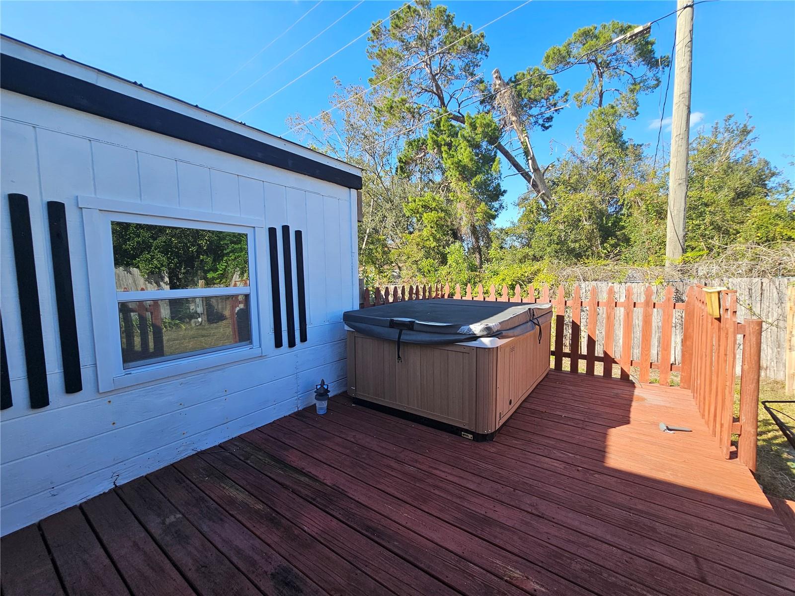 Image 17 of 27 For 12053 Fairway Avenue