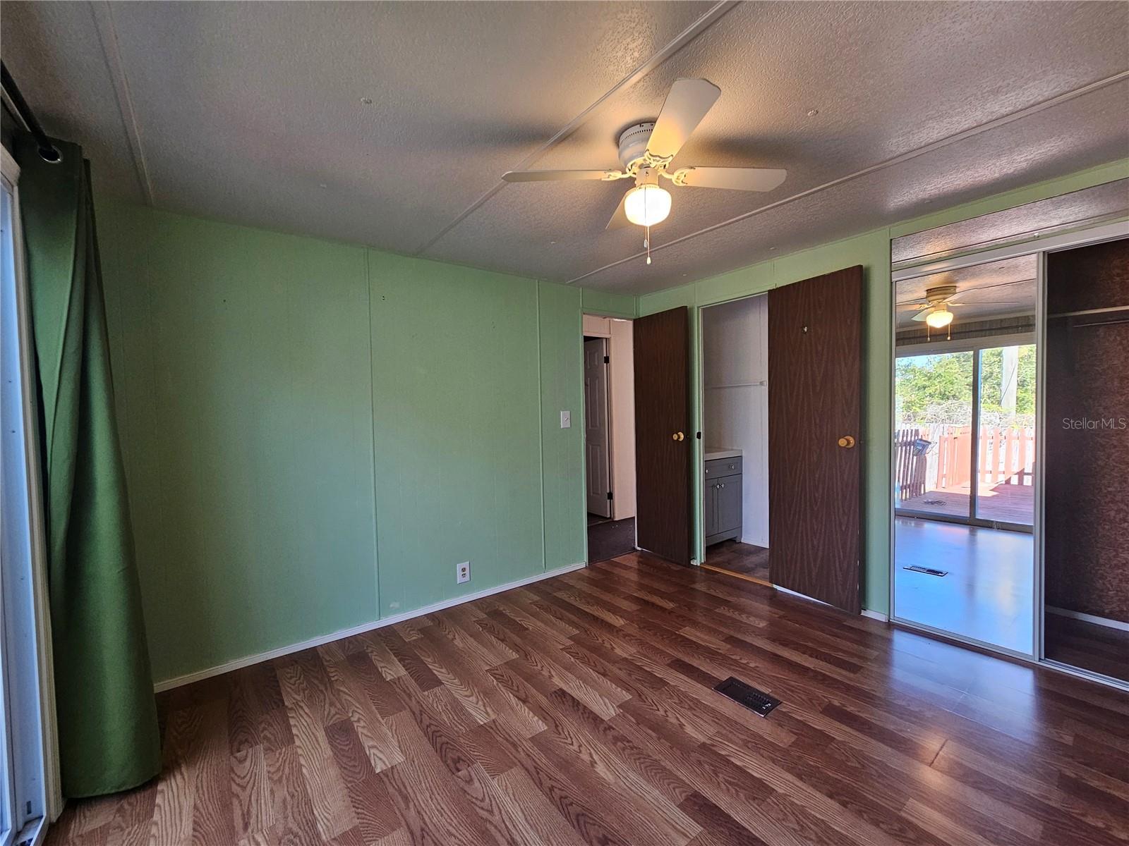 Image 18 of 27 For 12053 Fairway Avenue