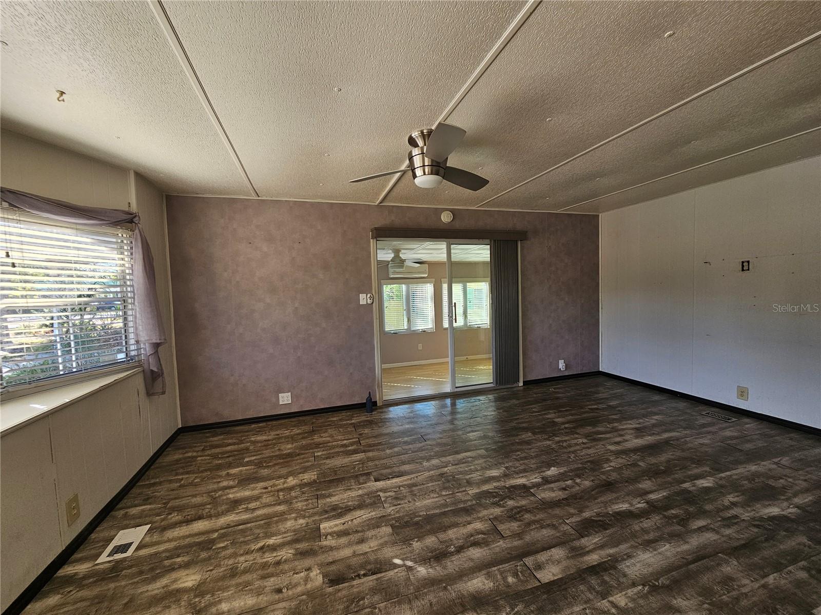 Image 4 of 27 For 12053 Fairway Avenue