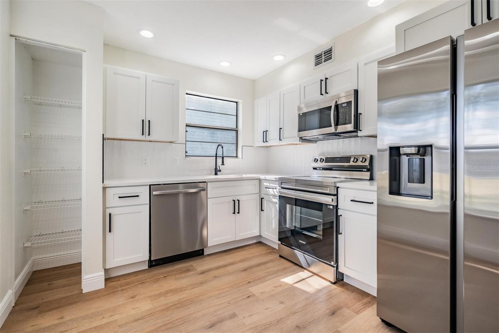 Image 14 of 29 For 11017 Springridge Drive