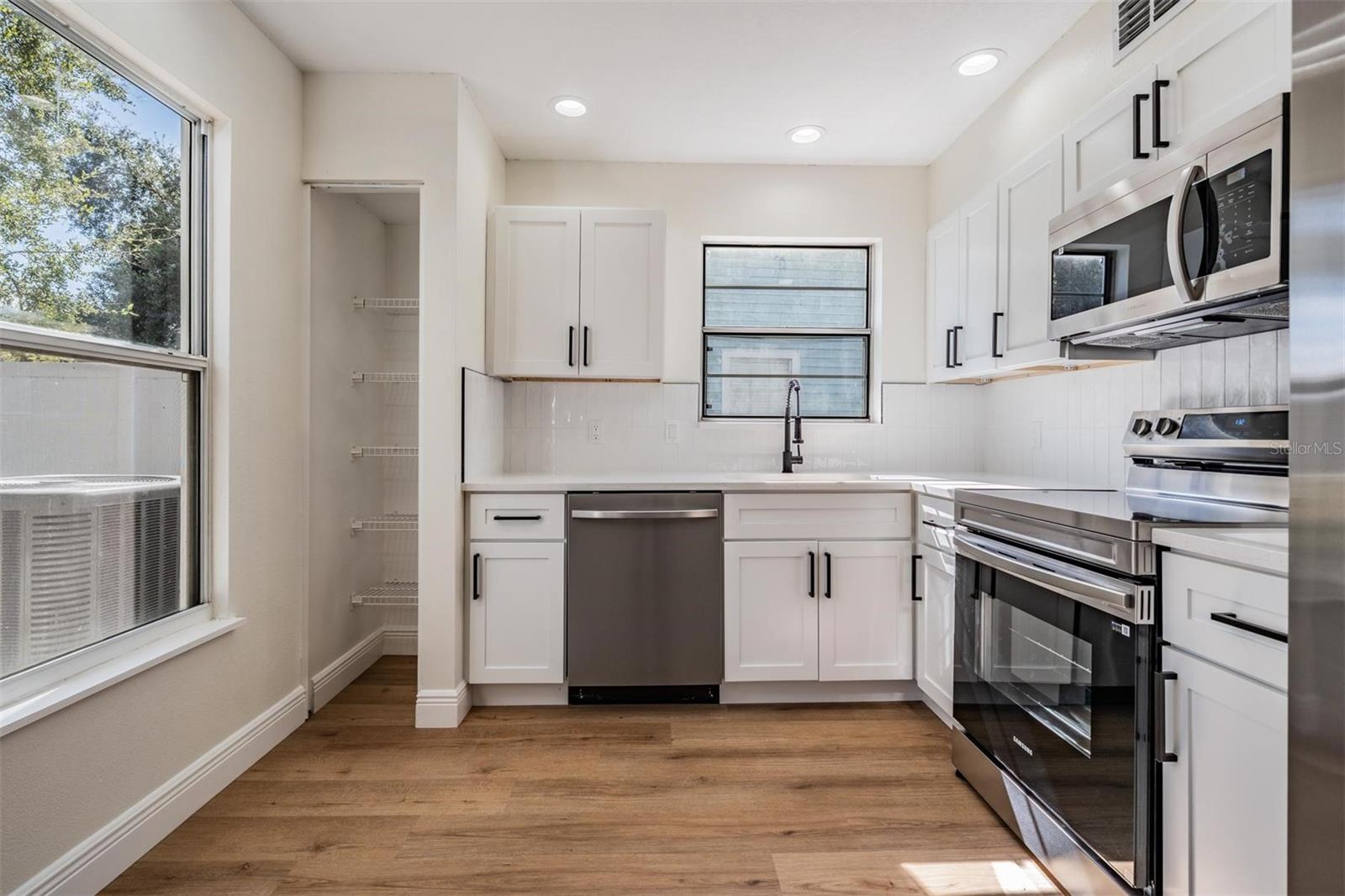 Image 15 of 29 For 11017 Springridge Drive