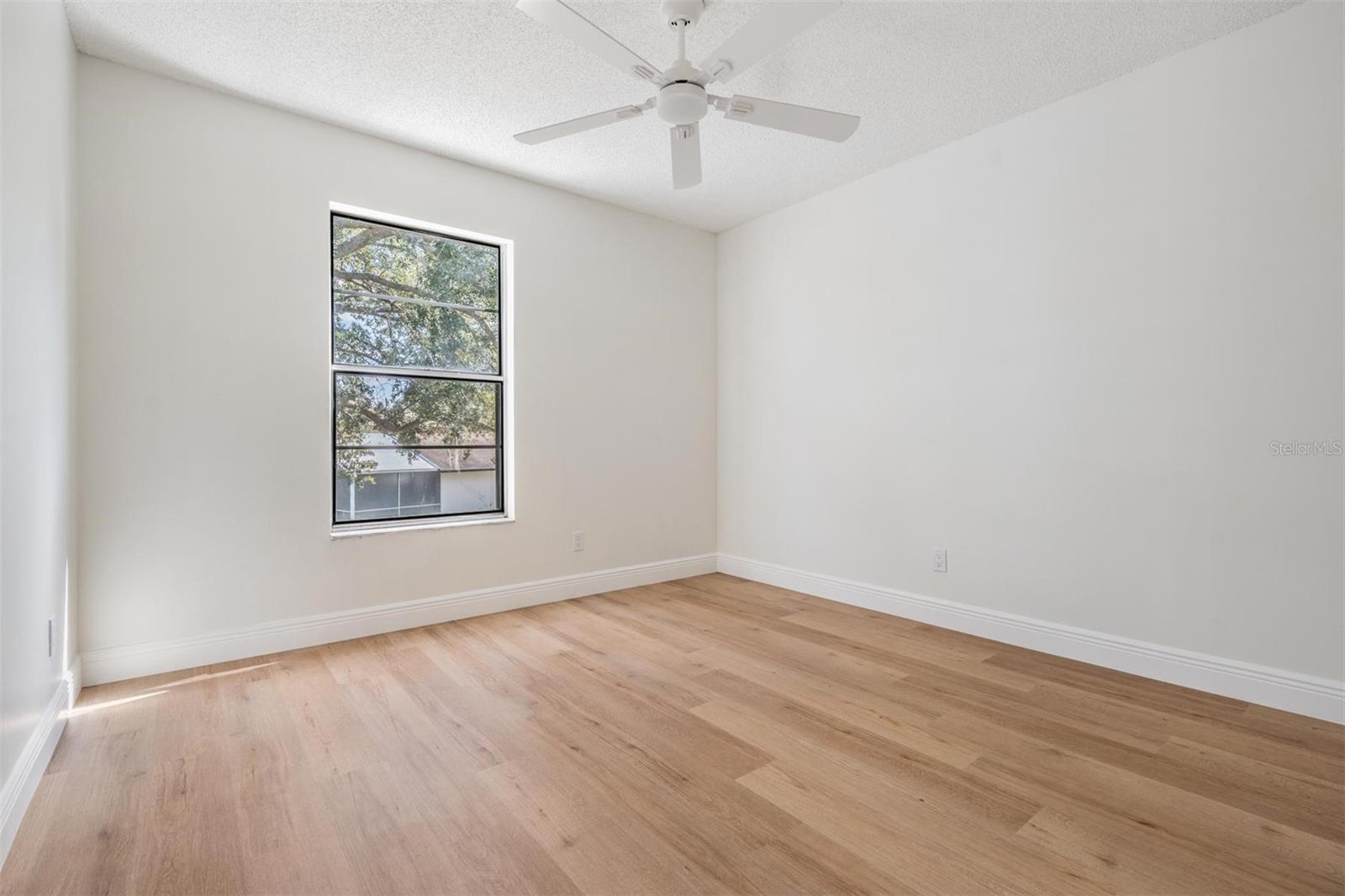 Image 23 of 29 For 11017 Springridge Drive