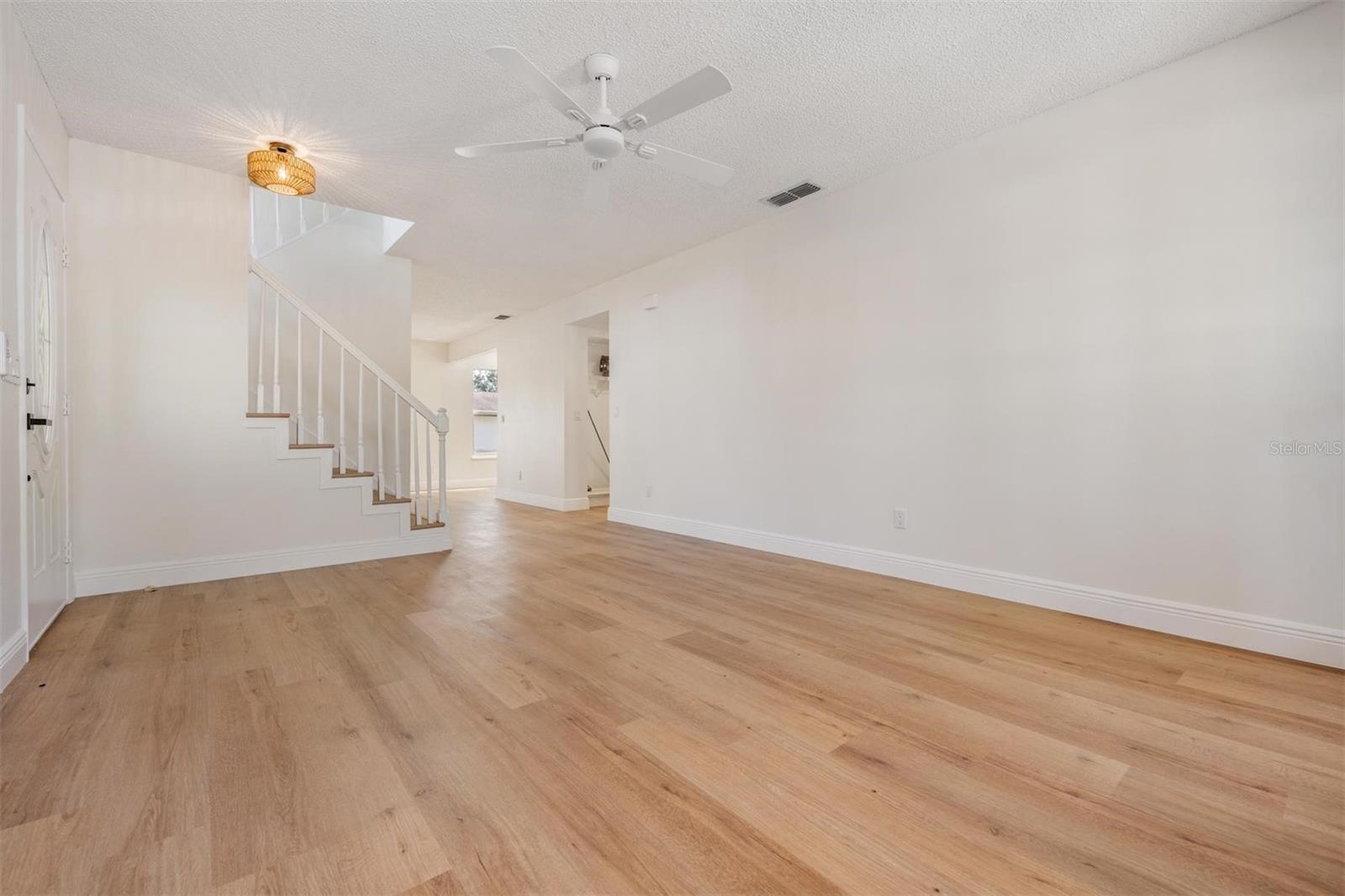 Image 8 of 29 For 11017 Springridge Drive