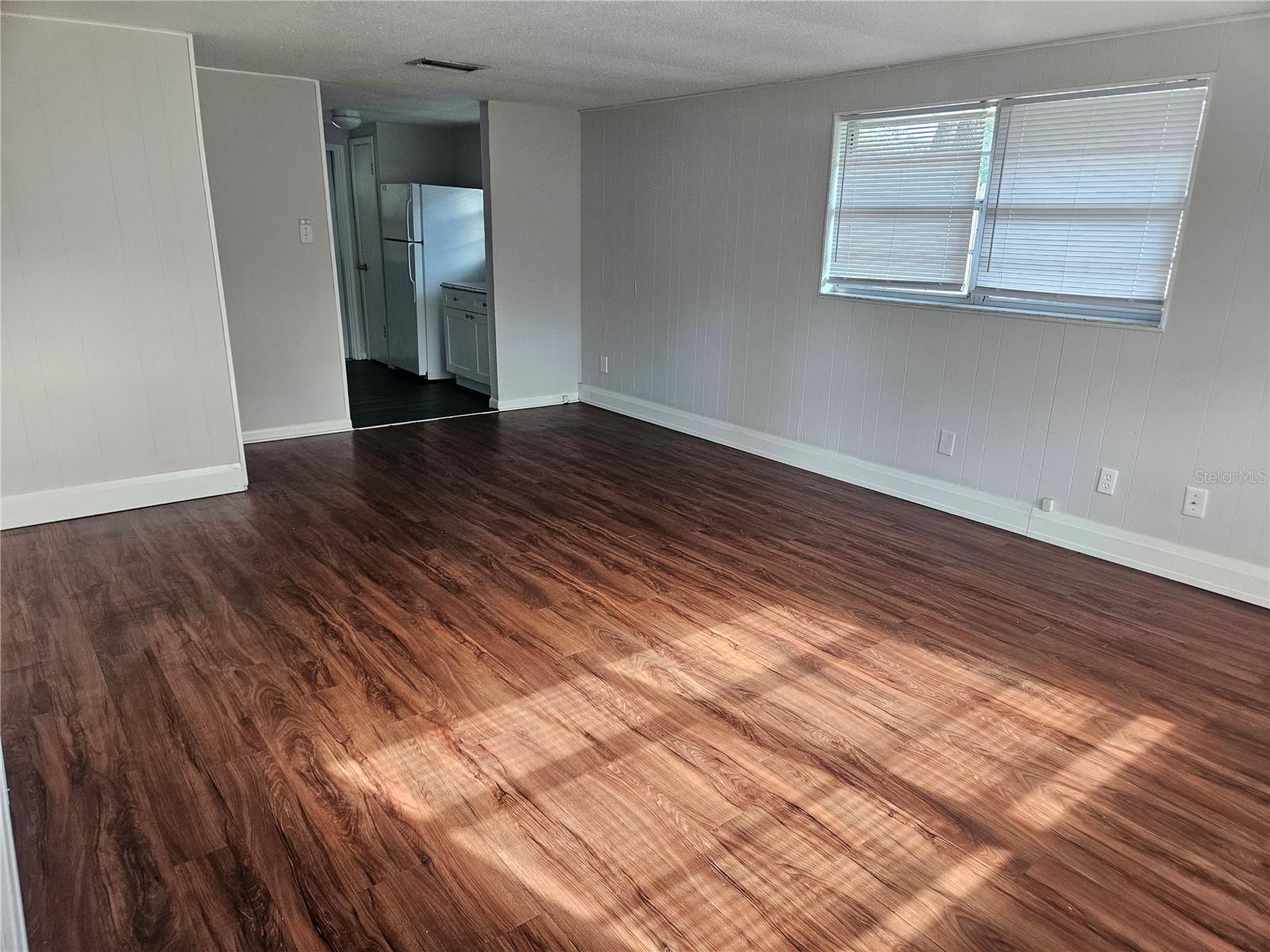 Image 7 of 10 For 5309 Oakwood Court 19