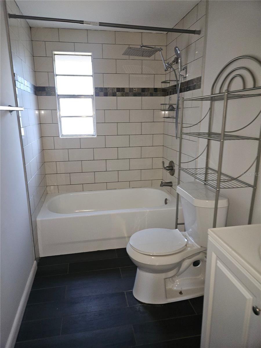 Image 8 of 10 For 5309 Oakwood Court 19