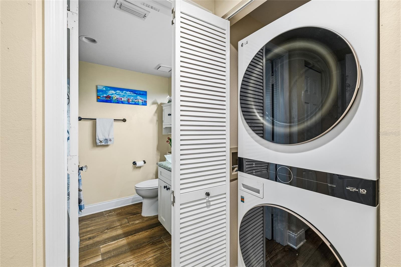 Image 29 of 76 For 8000 Sailboat Key Boulevard S 304