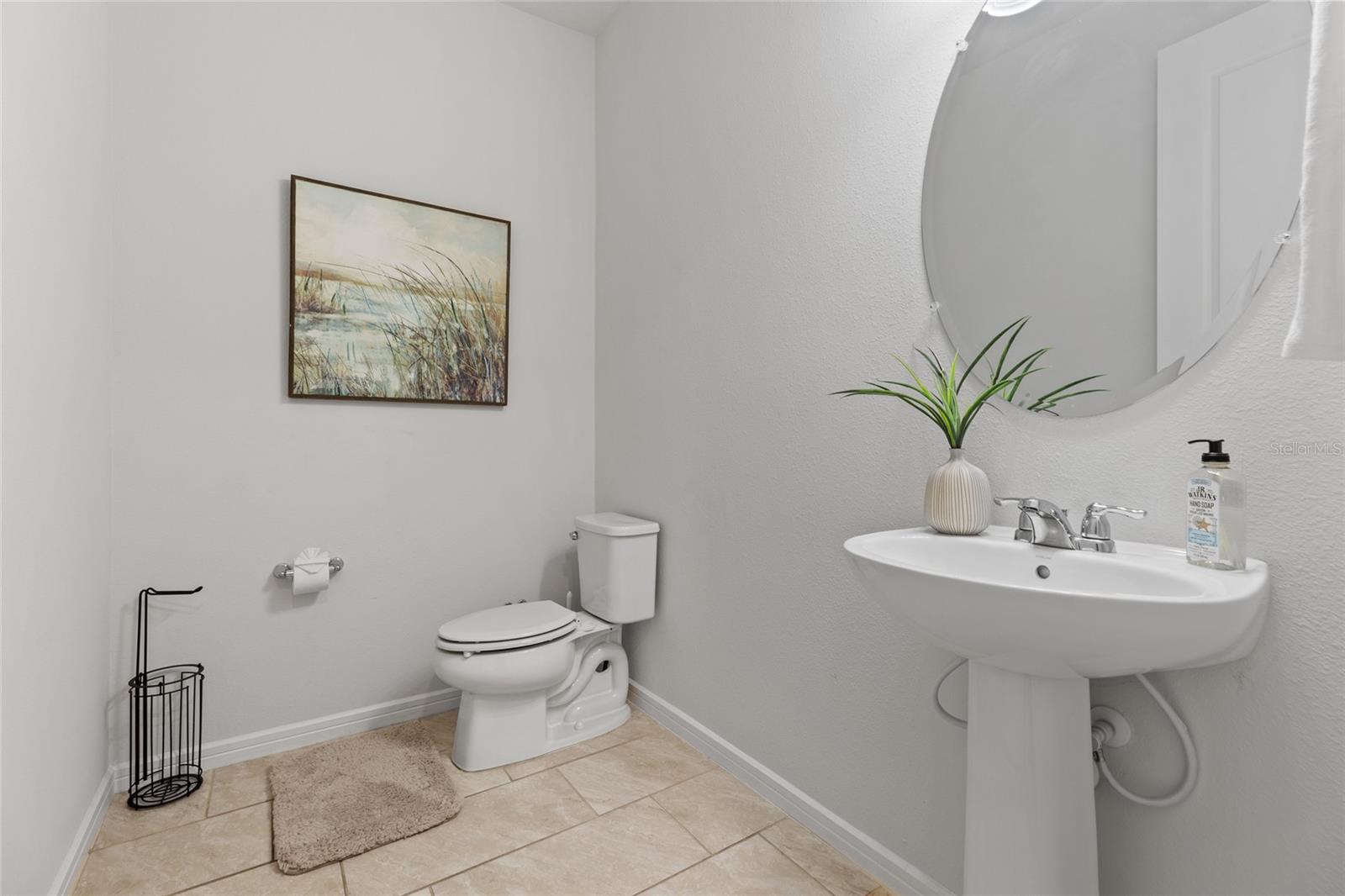 Listing photo id 11 for 6248 Bradford Woods Dr