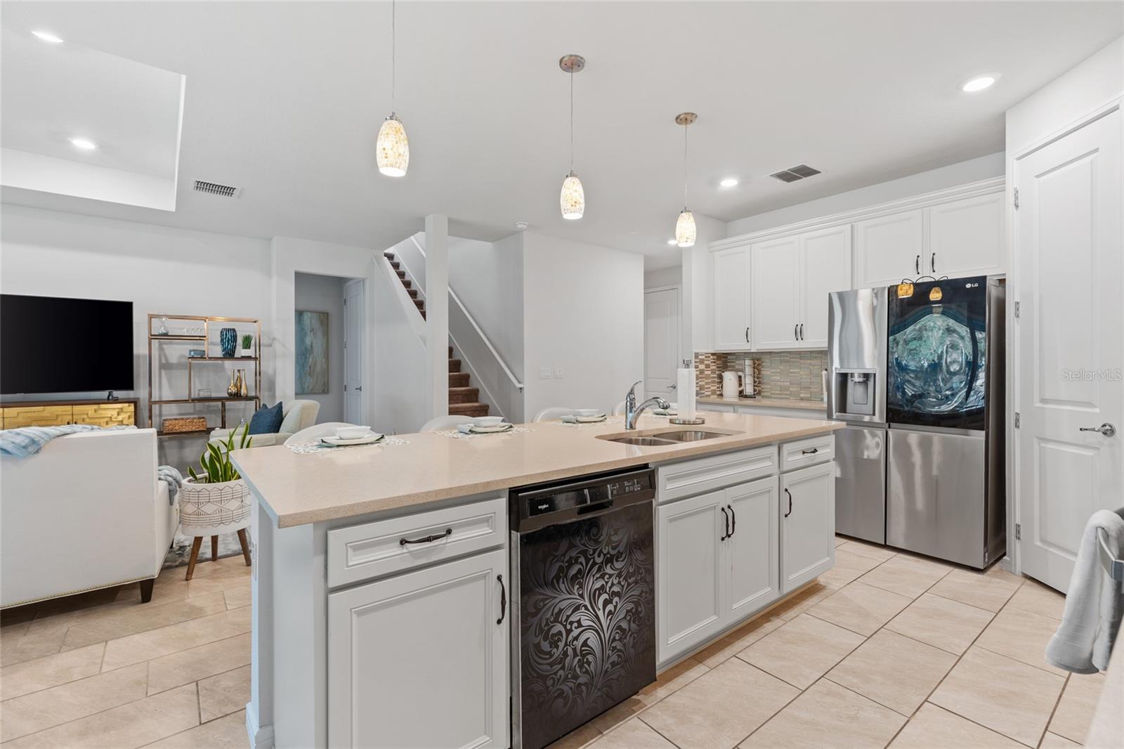 Listing photo id 16 for 6248 Bradford Woods Dr